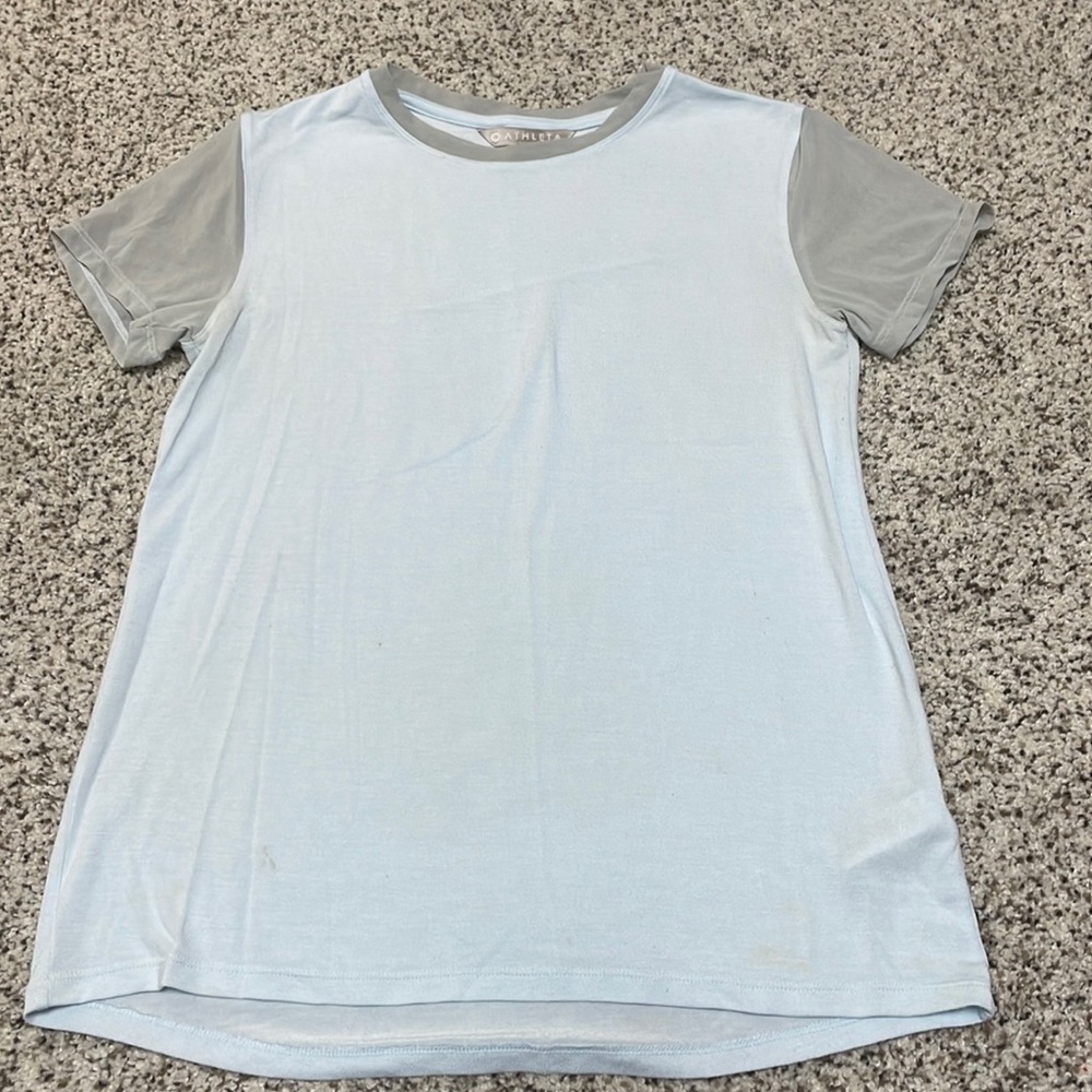 3/$5 Athleta mesh sleeve t shirt size small